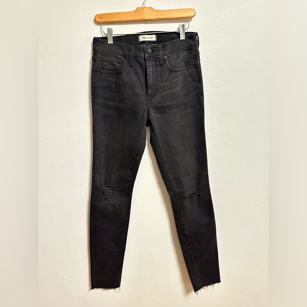 Madewell Women’s 9” High-Rise Skinny Jeans in Black Raw Hem Distressed 28